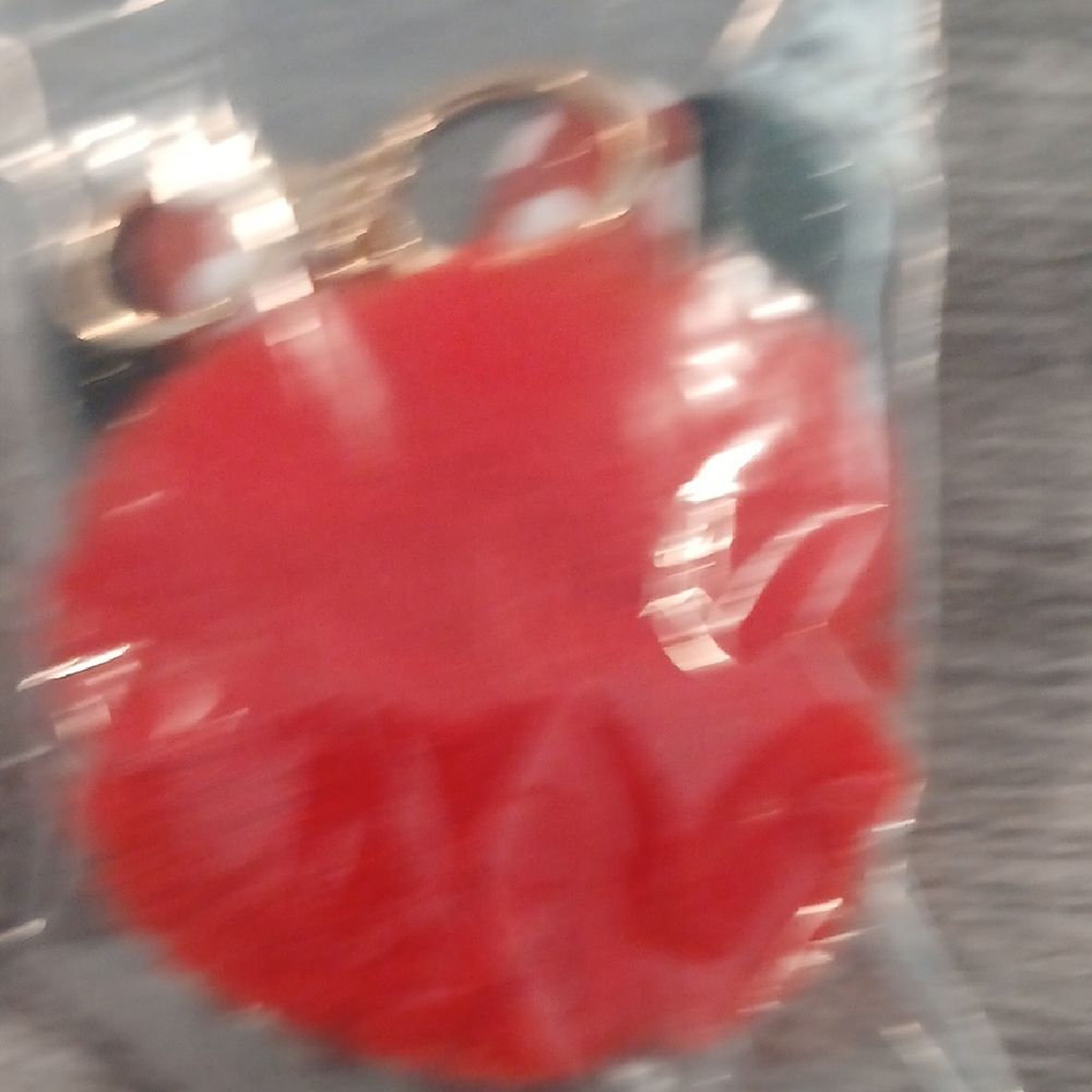 Minnie Mouse Red Pom Pom Keychain - Picture 3 of 3